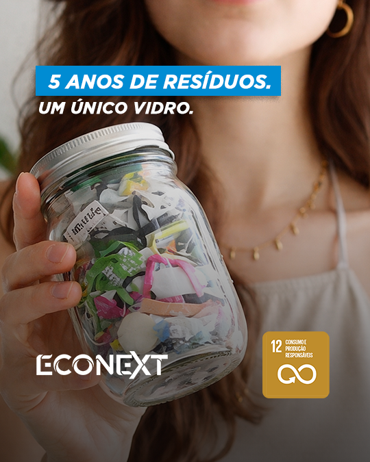 5 anos de resíduos. Um  único vidro.